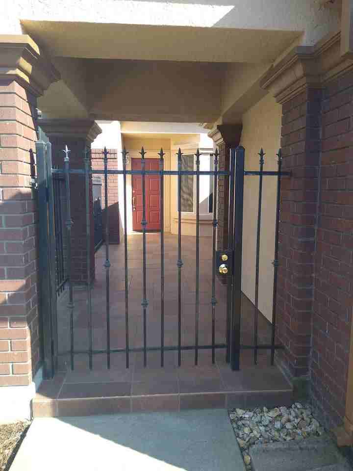 109 Demurrage Way - Photo 2 of 33