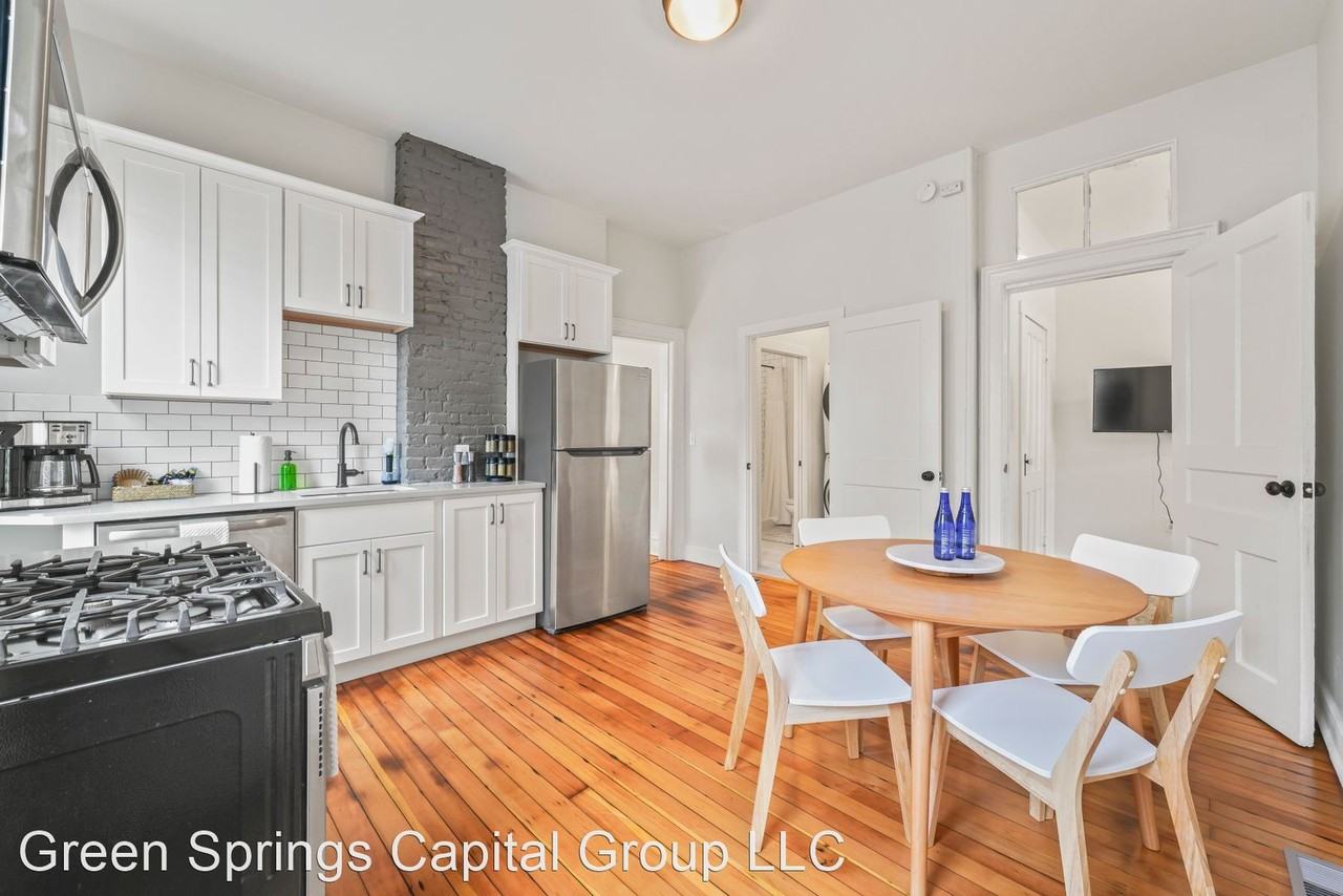 1-7 Oak Street - Photo 2 of 30