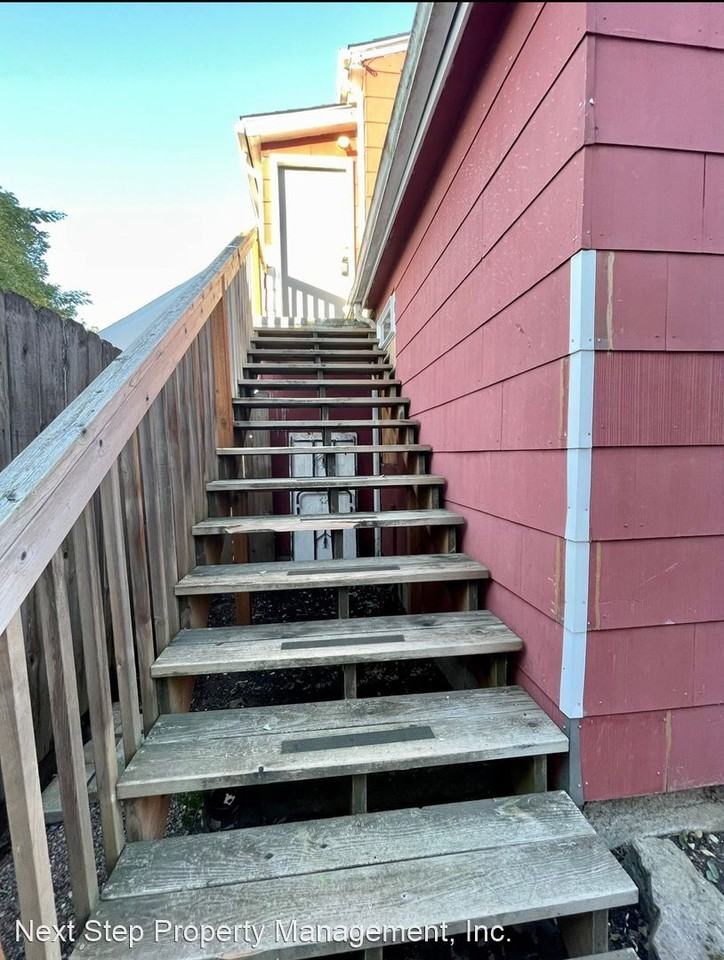 8836-8842 SE Stark St. - Photo 3 of 18