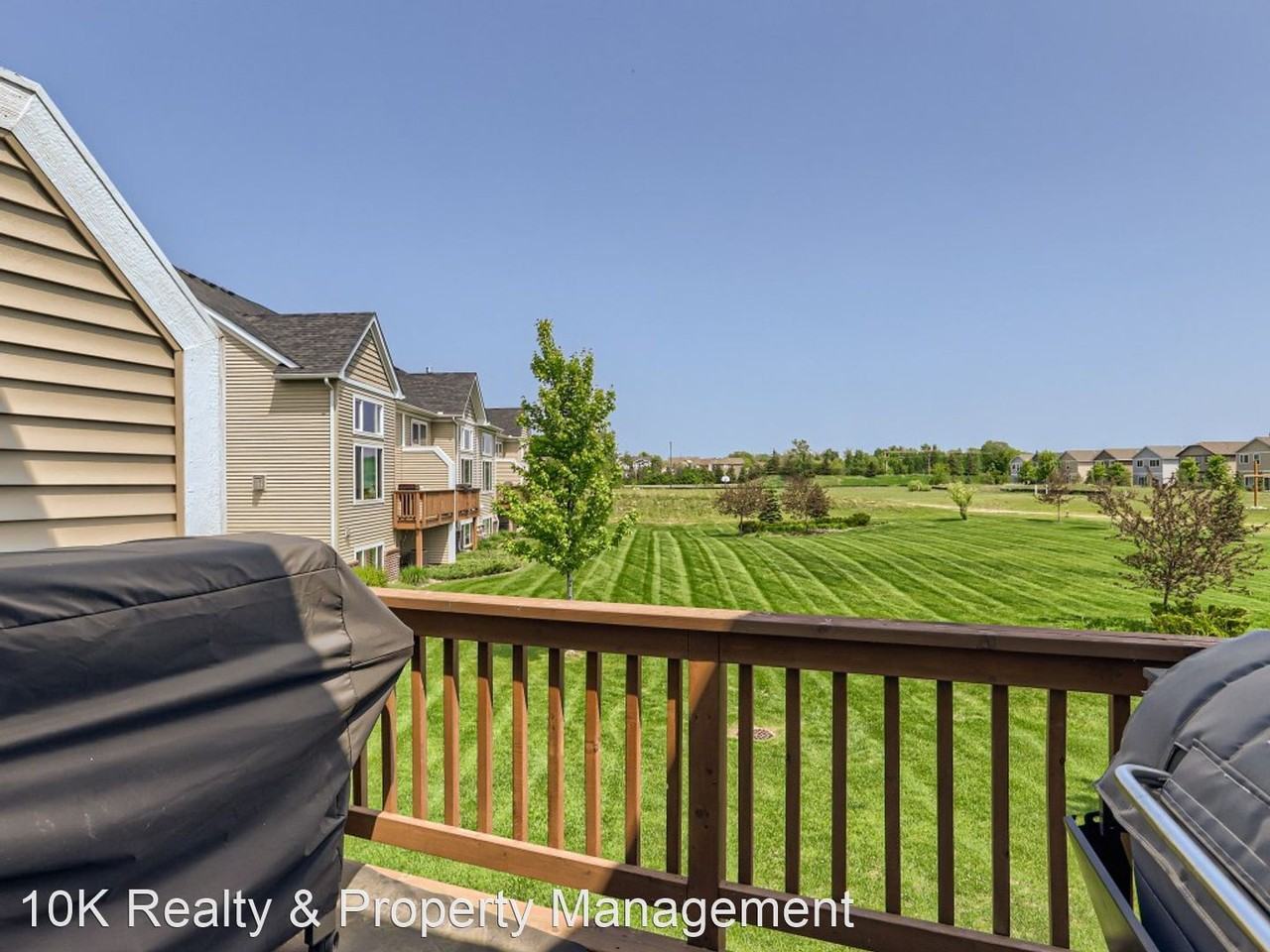 12361 Zumbrota Dr Ne #B - Photo 2 of 11