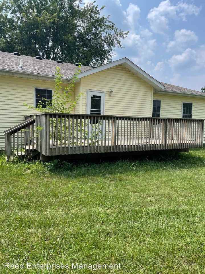 800 Willow St - Photo 2 of 27