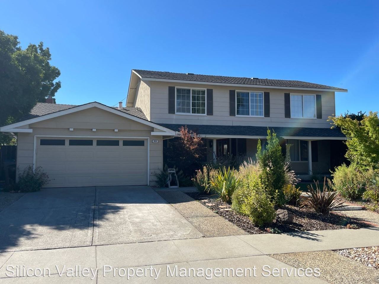 955 Marlinton Ct - Photo 2 of 30