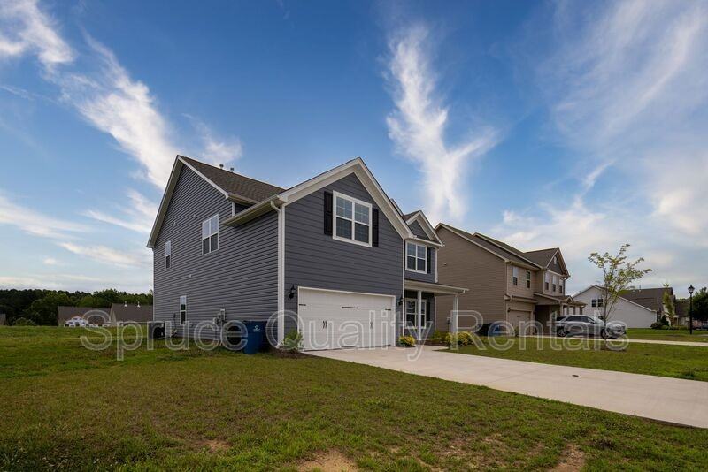 102 Marquise Ct - Photo 3 of 39