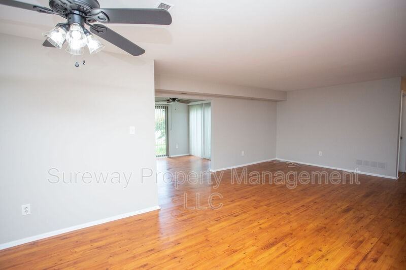 127A Birchfield Ct - Photo 3 of 35