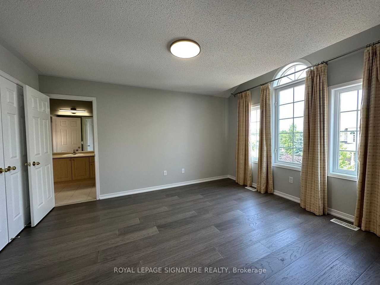 106 Castleglen Boulevard #304 - Photo 3 of 6