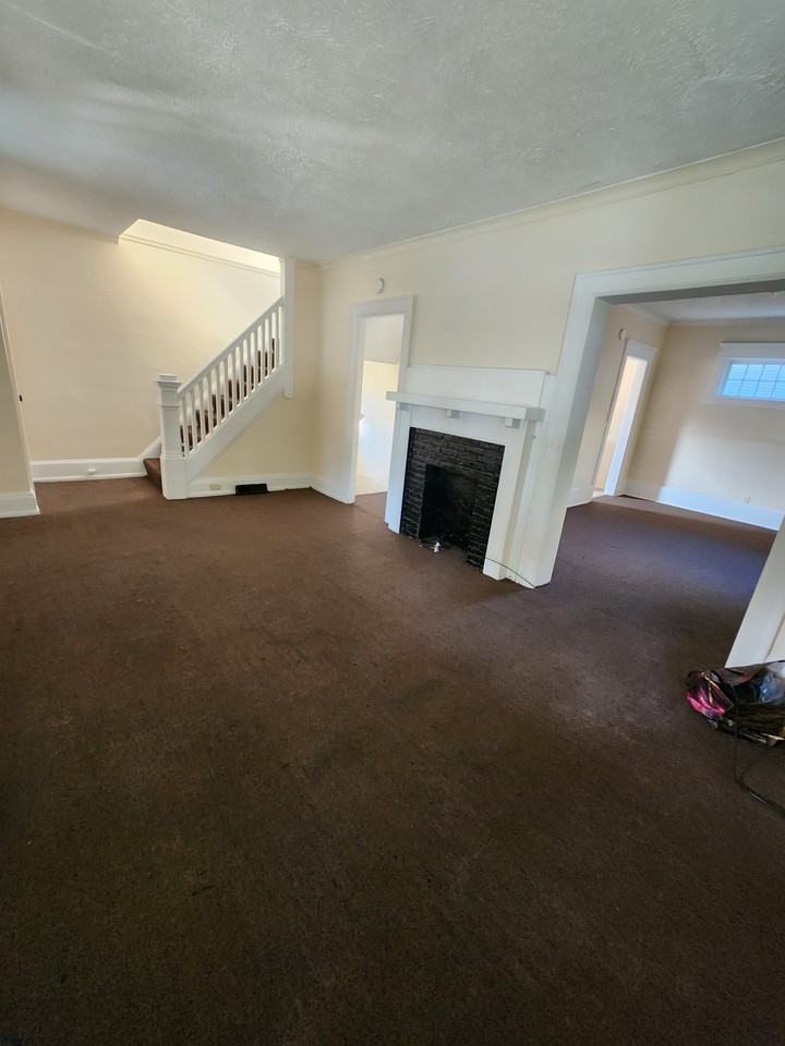 521 Raspberry St #NA - Photo 2 of 11