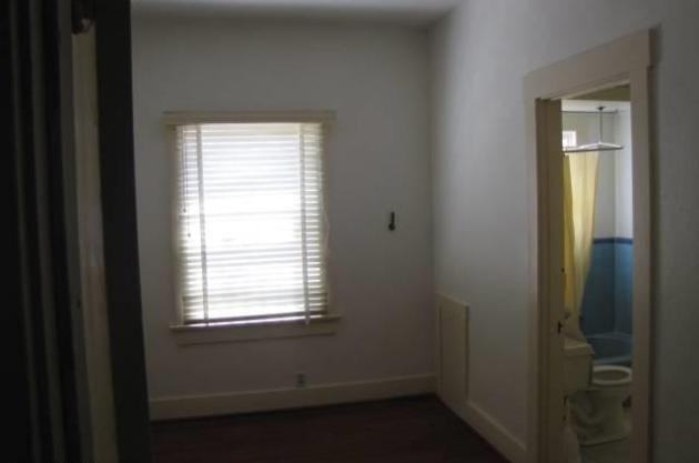 32 East 1st Street - Photo 2 of 5