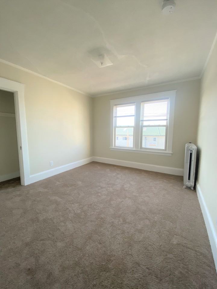 445 Andover Street #443-06 - Photo 3 of 4