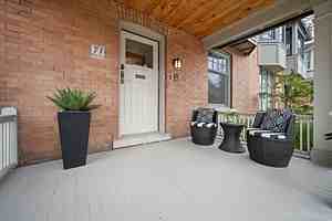 71 Walmsley Boulevard - Photo 2 of 17