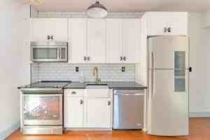featured image of 31 Brooklyn Ave #3e