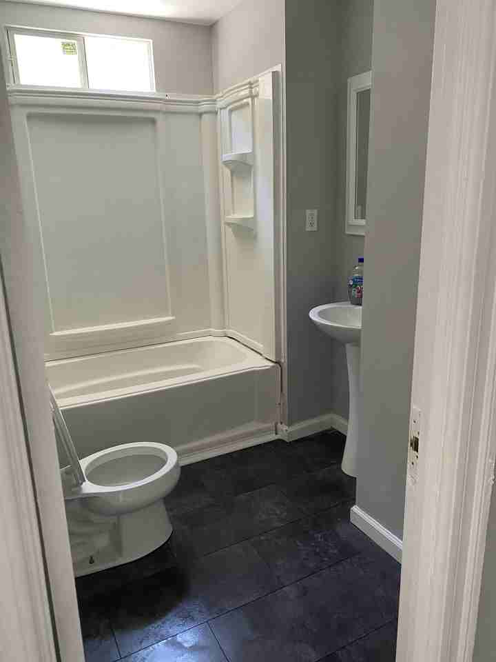 381 5th Ave #2 - Photo 7 of 17
