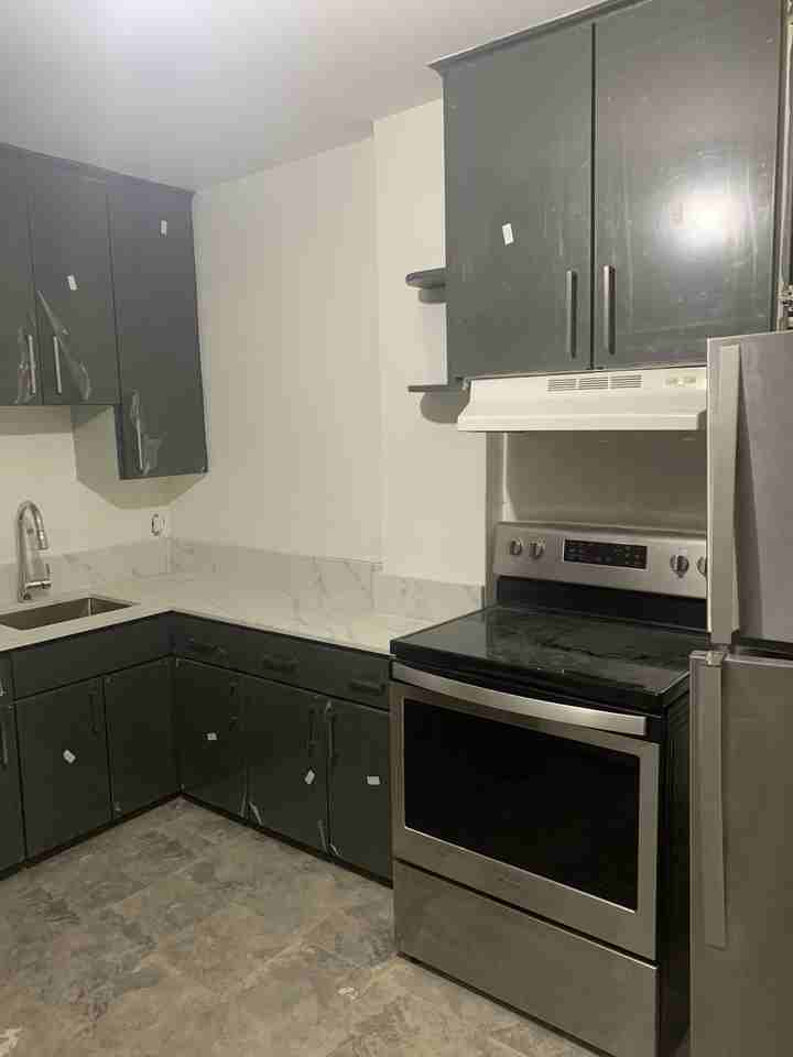 5237 Avenue Connaught - Photo 2 of 7