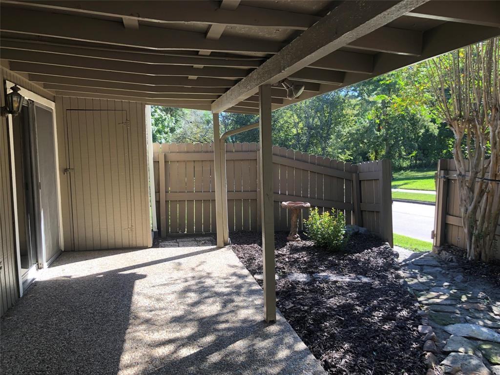 12223 Glenview Dr - Photo 2 of 31