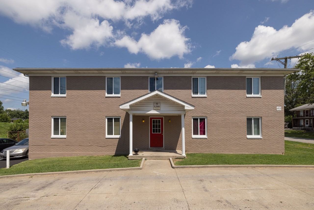 4911 Saddlebrook LaneApt 3 #3 - Photo 3 of 3