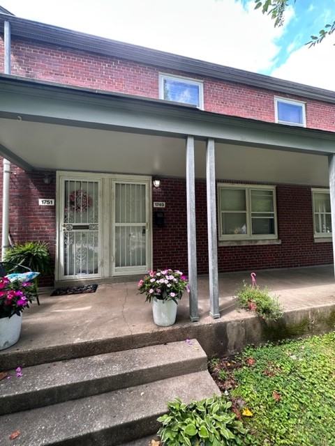 1749 Algonquin Pkwy #1 - Photo 2 of 15