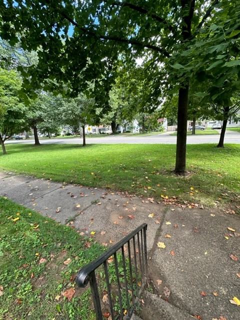 1749 Algonquin Pkwy #1 - Photo 3 of 15