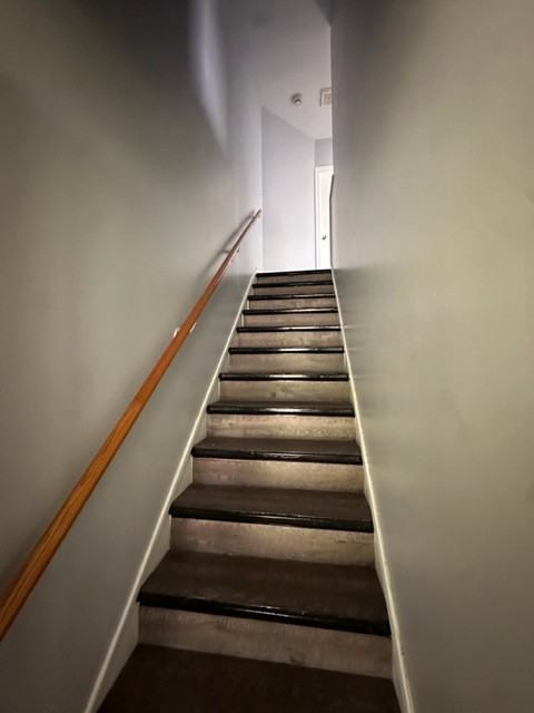 1749 Algonquin Pkwy #1 - Photo 4 of 15