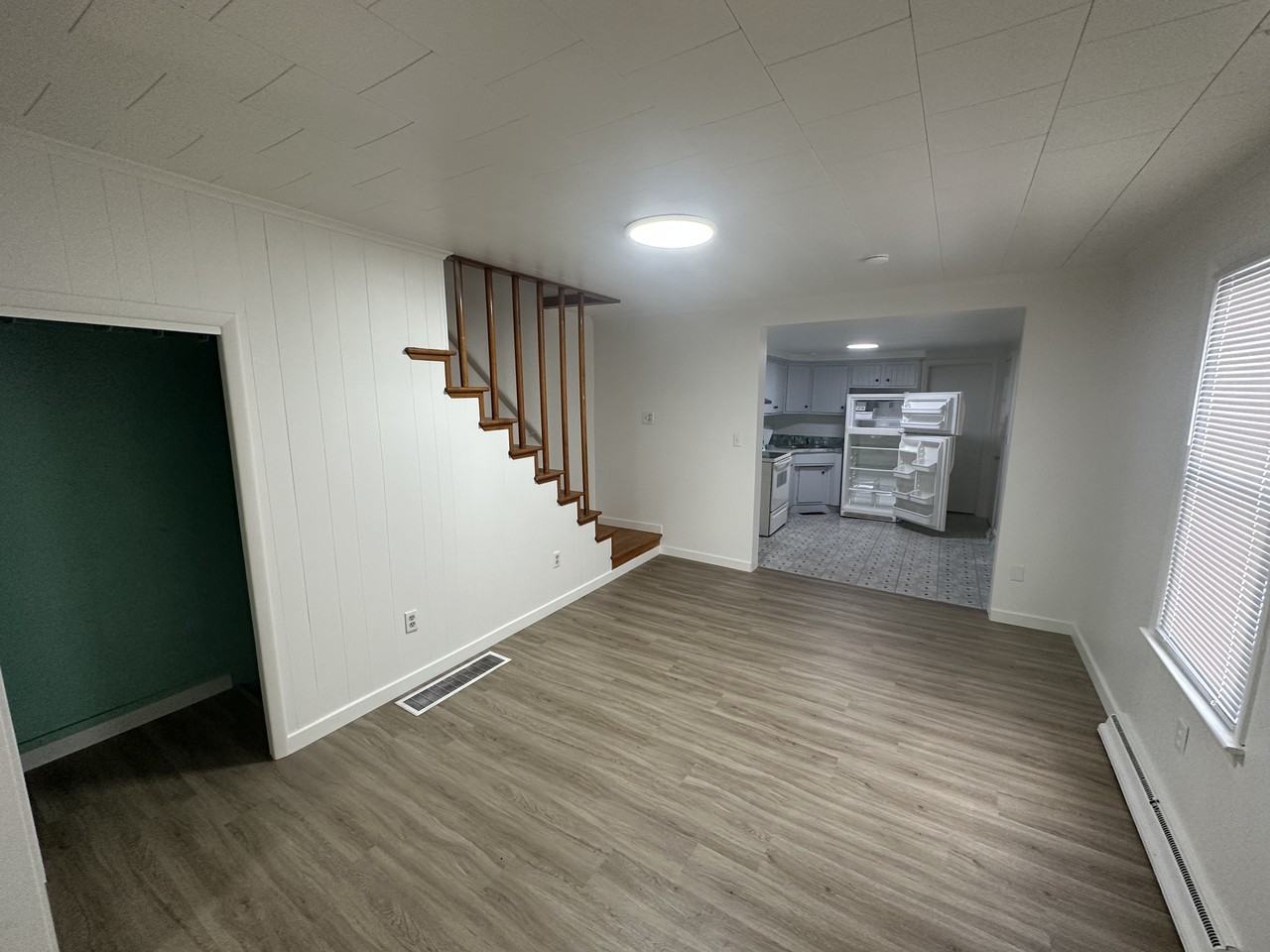 215 E Elder St - Photo 3 of 7