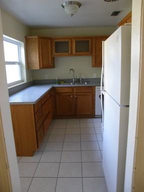 3614 S Gardenia Ave - Photo 3 of 10