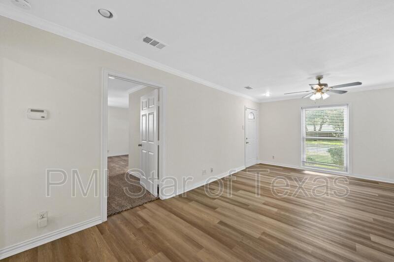 1321 Casa Vale Dr - Photo 3 of 16