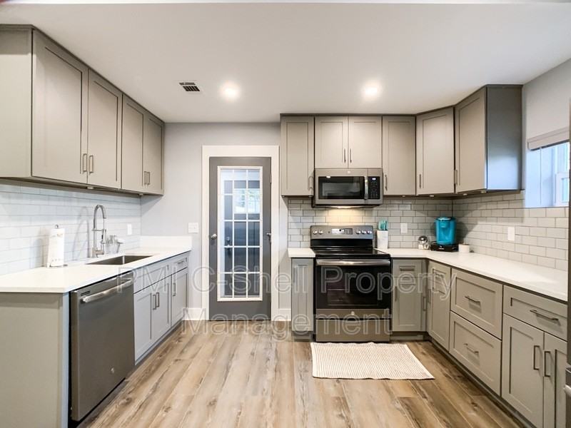 103 N D St - Photo 4 of 18