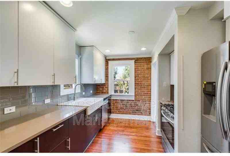 2063 S Pearl St - Photo 7 of 25
