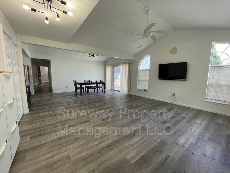 28 Brandywine Ct - Photo 2 of 22