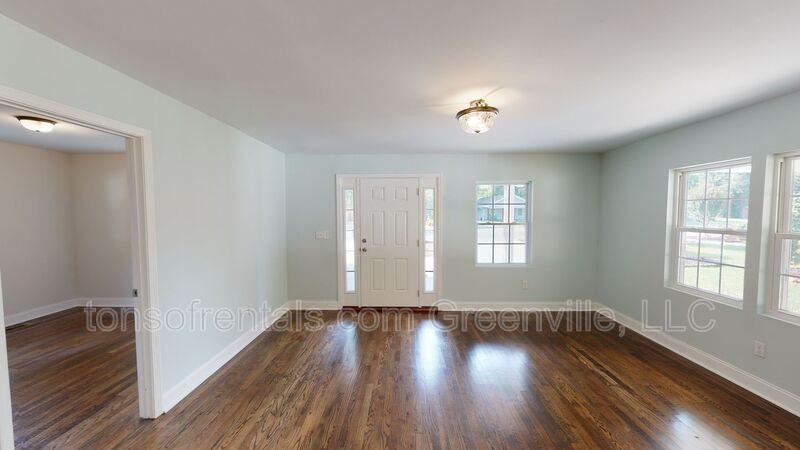 217 Brockman Ave - Photo 2 of 18