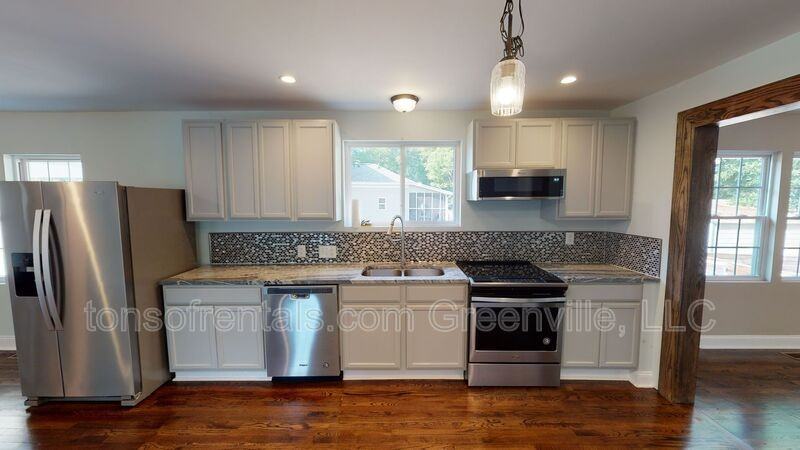 217 Brockman Ave - Photo 7 of 18