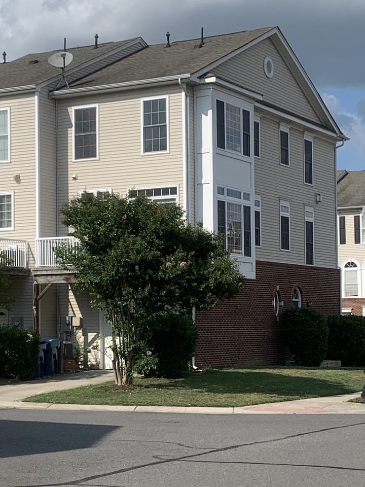 25128 Neptune Ter #1 - Photo 2 of 38