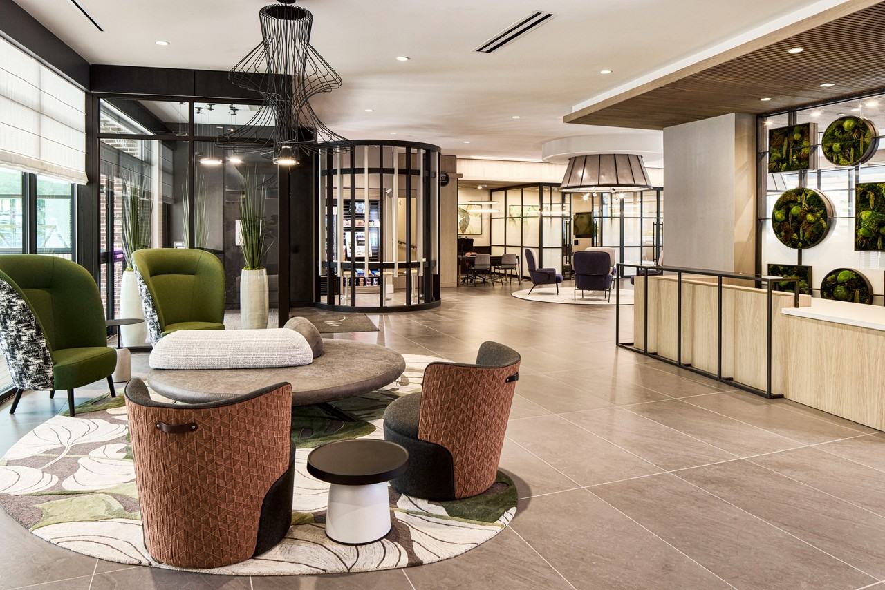 Modera Clarendon - Photo 2 of 50