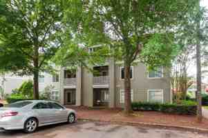 featured image of 1241 University Ct