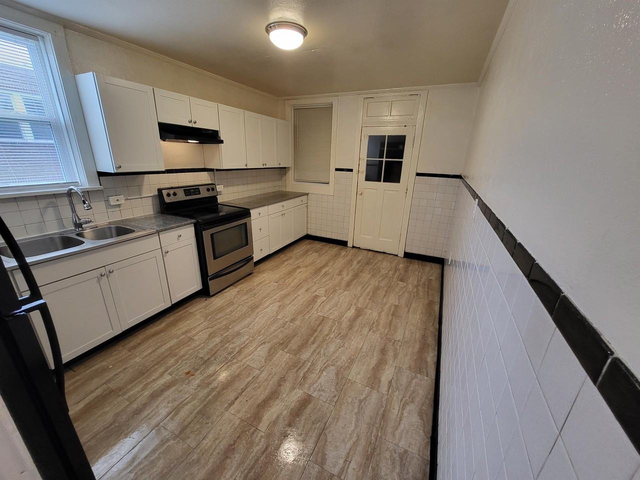 3927 North Taylor Avenue #1