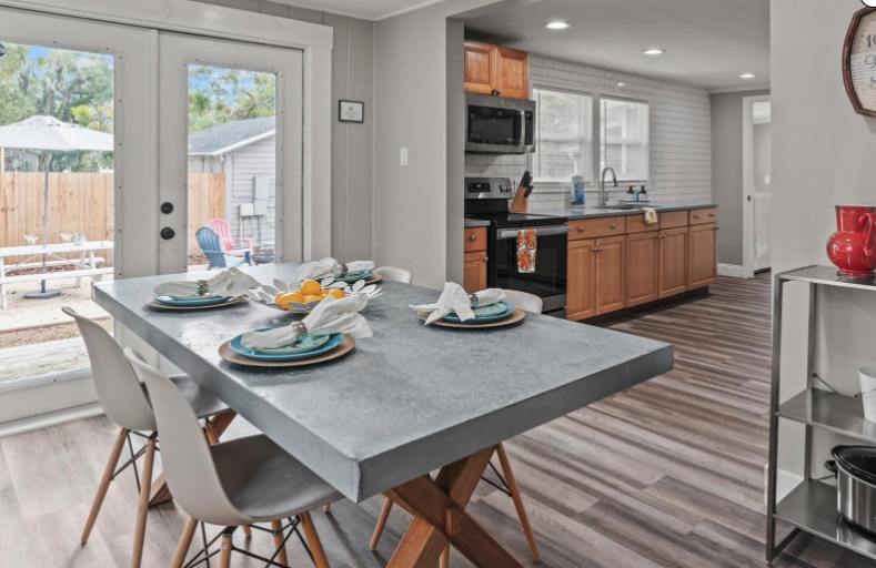 1909 E Wilder Ave #A - Photo 5 of 31