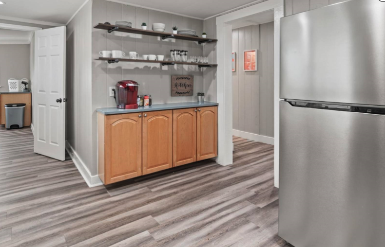 1909 E Wilder Ave #A - Photo 7 of 31