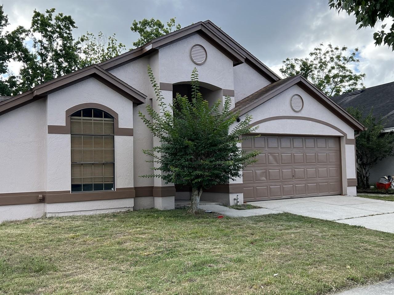 2153 River Park Blvd #1 - Photo 2 of 14