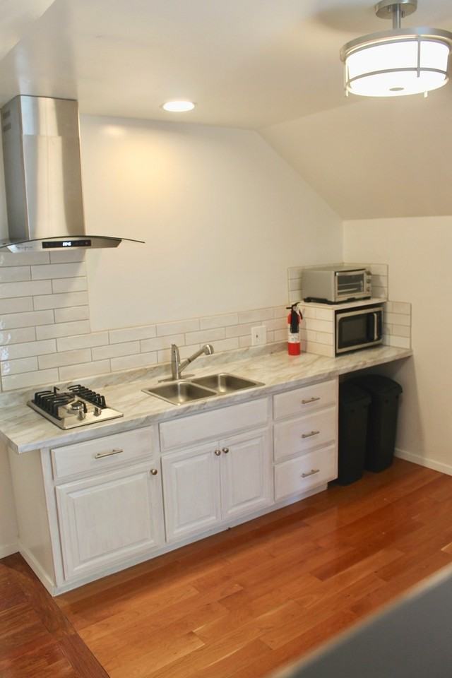 412 South Pine StreetUnit B #1 - Photo 4 of 6
