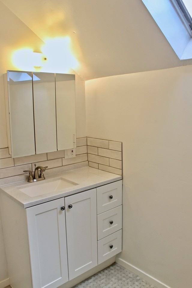 412 South Pine StreetUnit B #1 - Photo 5 of 6