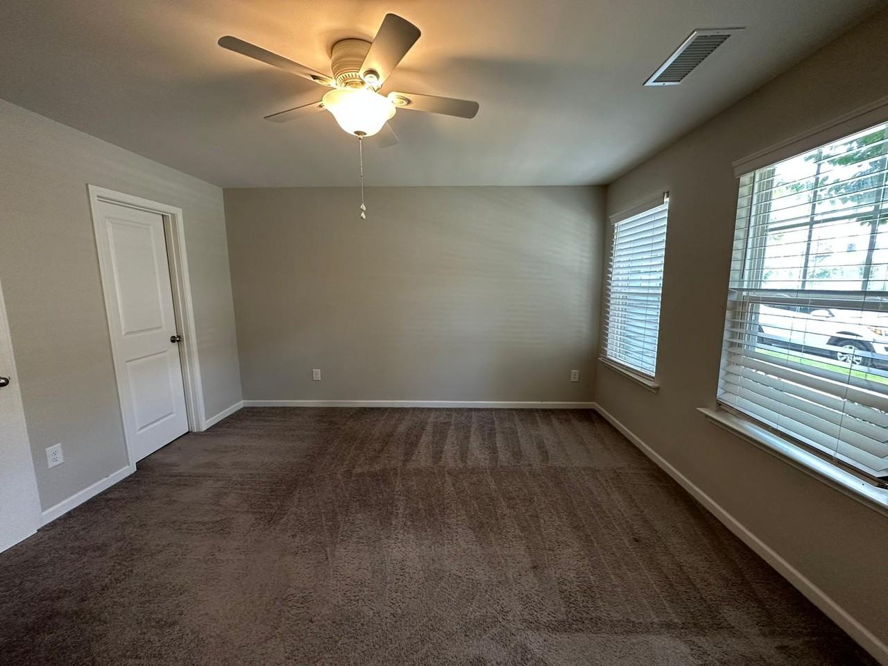585 Grand Central Sta #1 - Photo 5 of 32