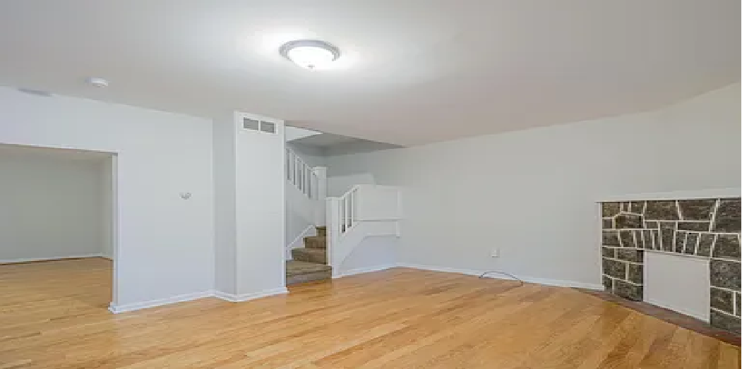 2006 N Washington St - Photo 2 of 9