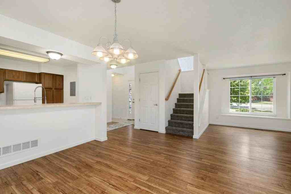 2075 Tonopas Ct ##103 - Photo 4 of 14