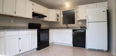 1202 Gazebo Ct - Photo 2 of 24