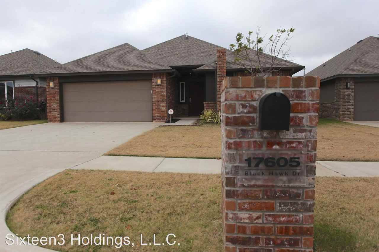 17605 Black Hawk Dr - Photo 3 of 31