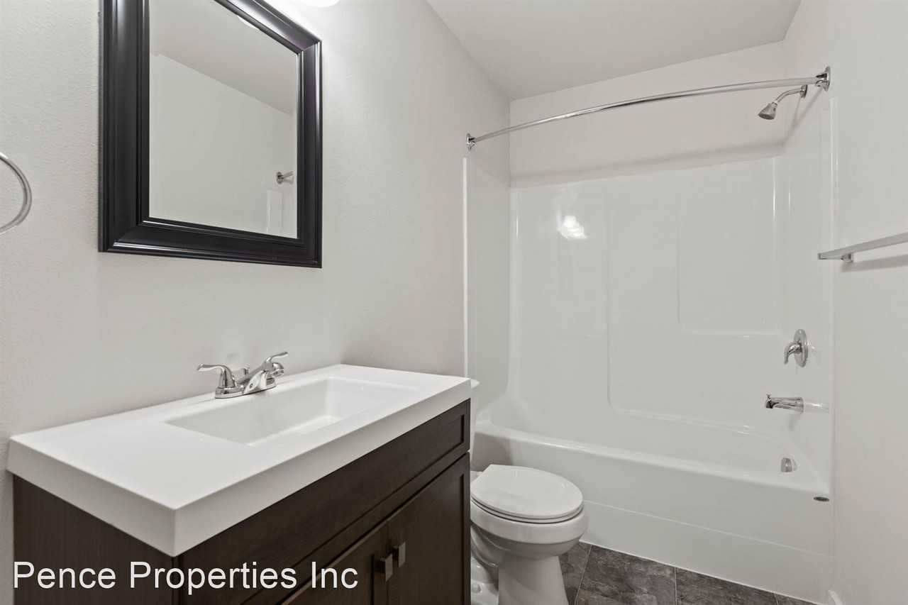 1210 E Lyons Ave - Photo 2 of 28