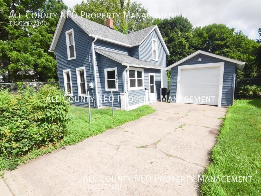 879 Lorain St - Photo 2 of 13