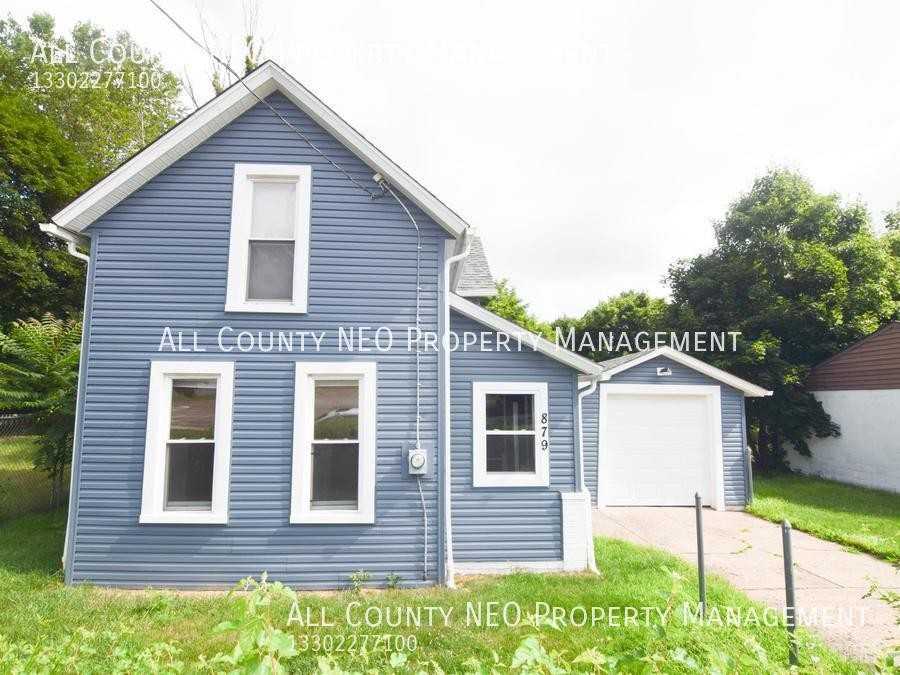 879 Lorain St - Photo 3 of 13