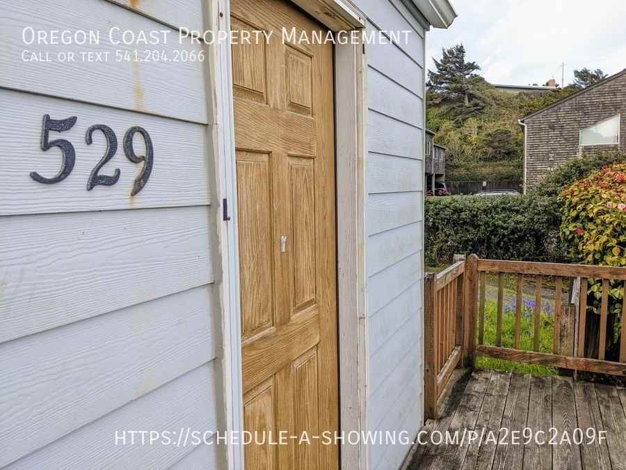 529 Sw 5th St - Photo 2 of 10