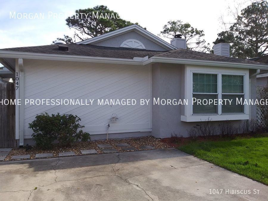 1047 Hibiscus St - Photo 2 of 17