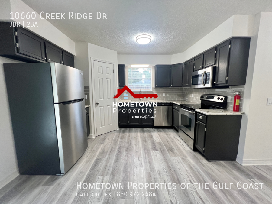 10660 Creek Ridge Dr - Photo 2 of 30