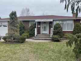 featured image of 43 Seneca Ave